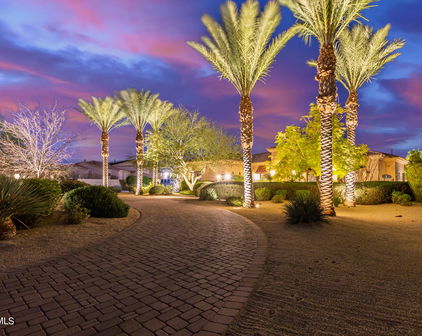 6308 W Parkside Lane, Glendale