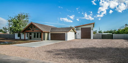 373 E Tremaine Drive, Chandler