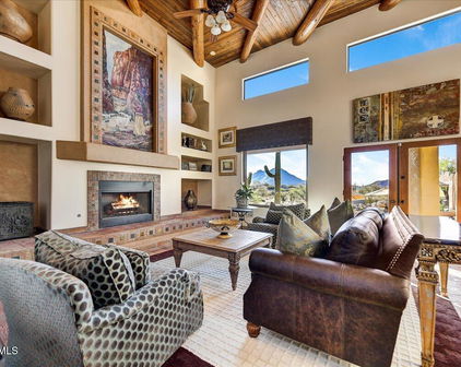 5745 E Azure Hills Drive, Cave Creek