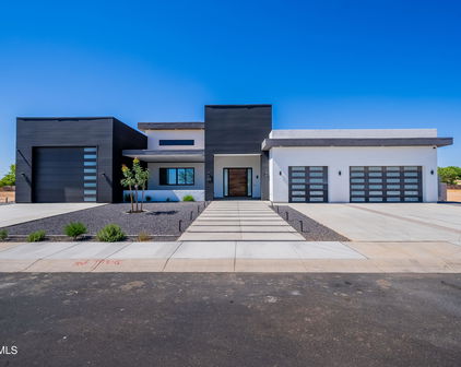 1672 E Powell Way, Gilbert