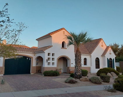 207 N Parkview Court, Litchfield Park
