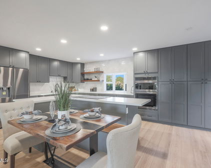 4331 W Port Au Prince Lane, Glendale