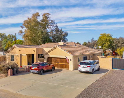 3848 W Morrow Drive, Glendale