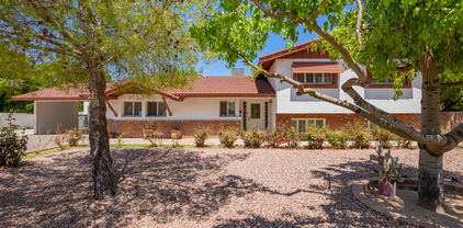 4320 W Banff Lane W, Glendale