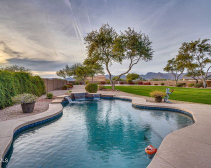 19404 W Minnezona Avenue, Litchfield Park