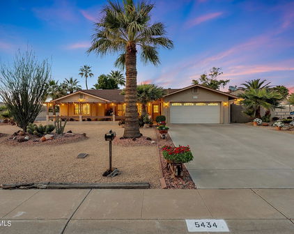 5434 W Tierra Buena Lane, Glendale