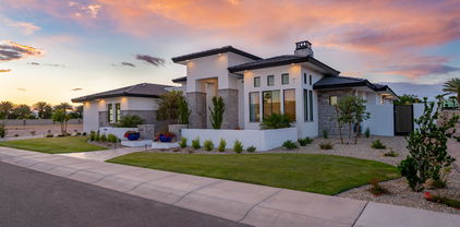 4390 W Beechcraft Place, Chandler