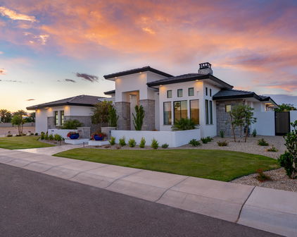 4390 W Beechcraft Place, Chandler