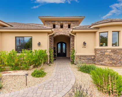 6724 E Old West Way, Cave Creek