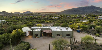 5730 E Cielo Run N, Cave Creek