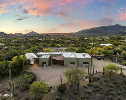 5730 E Cielo Run N, Cave Creek
