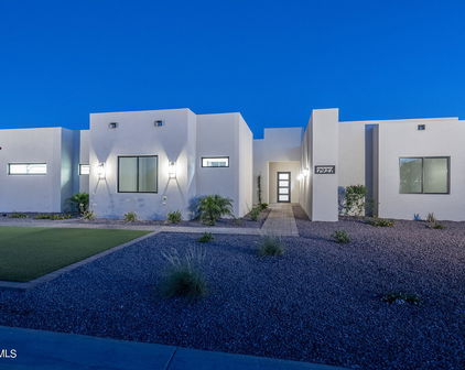 7927 W Peay Drive, Peoria