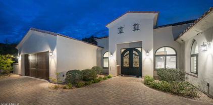 8519 E Regina Circle, Mesa