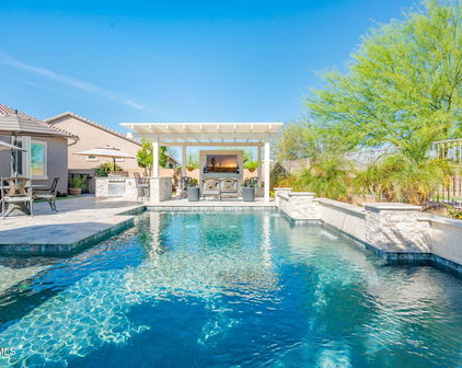 17054 W Saguaro Park Lane, Surprise