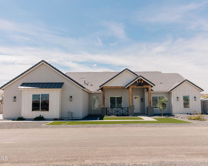 1228 N 106th Place, Mesa