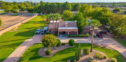 2807 W El Alba Way, Chandler