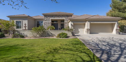56 S Prairie Road, Gilbert