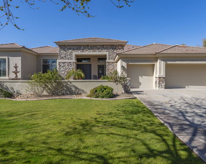 56 S Prairie Road, Gilbert