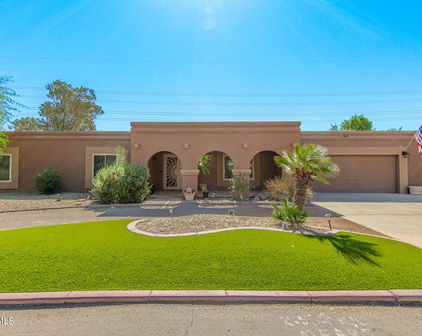 5241 W Whispering Wind Drive, Glendale
