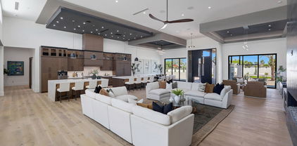 7627 E Sunnyside Drive, Scottsdale