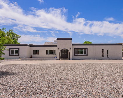 5031 W Creedance Boulevard, Glendale