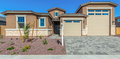 17586 W Lincoln Street, Goodyear
