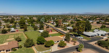966 E Desert Lane, Gilbert
