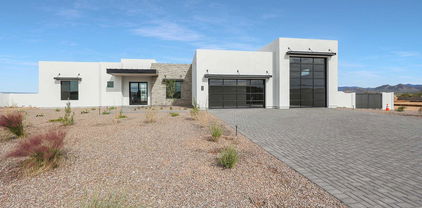 4623 E White Pine Drive, Cave Creek