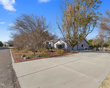2706 E Azalea Court, Gilbert