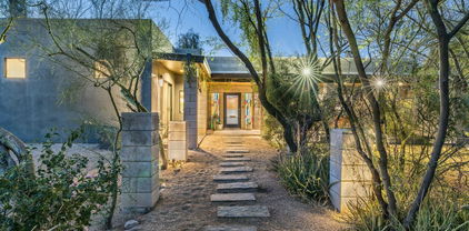 8644 E Sweetwater Avenue, Scottsdale