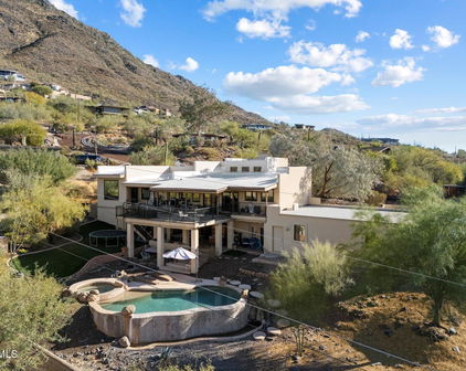 6038 E Tally Ho Drive, Cave Creek