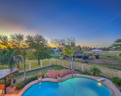 1716 S 141st Place, Gilbert