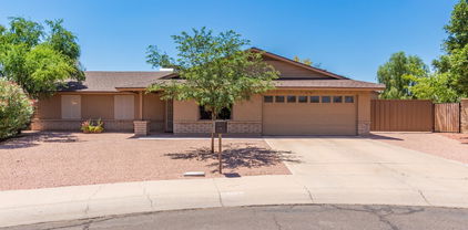 2906 N Cheri Lynn Court, Chandler