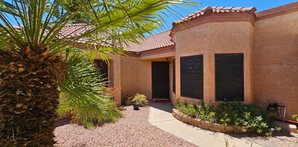 7419 W Oraibi Drive, Glendale