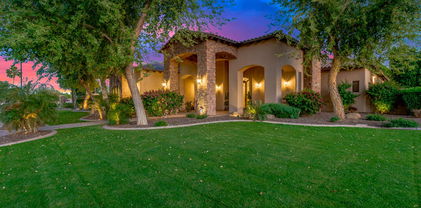 4431 E Gemini Place, Chandler