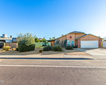4945 W Acoma Drive, Glendale
