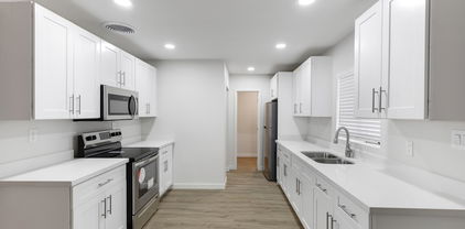 7129 N 47th Avenue, Glendale