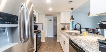 5835 W Paradise Lane, Glendale