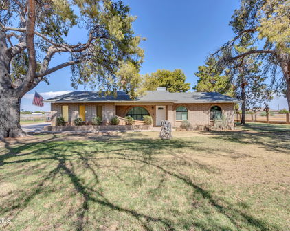 3271 S Eagle Drive, Chandler