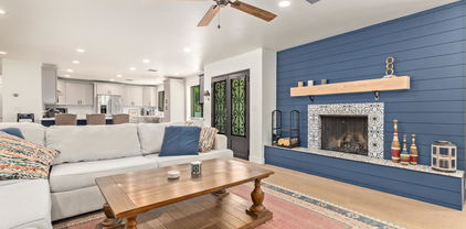 156 E Tremaine Drive, Chandler