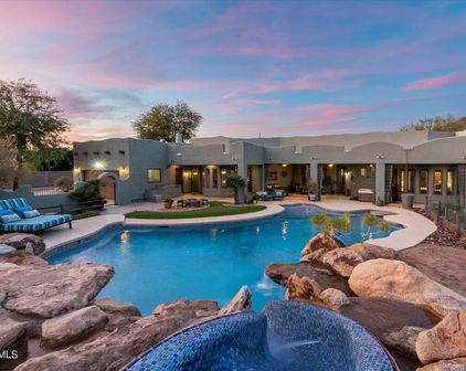 6285 W Parkside Lane, Glendale