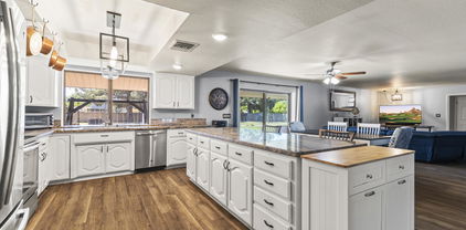 947 E Longhorn Circle, Chandler