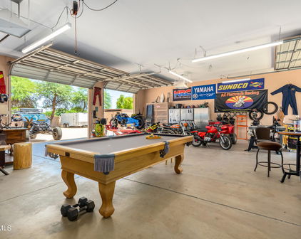 3545 W Yorkshire Drive, Glendale