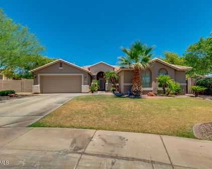 5549 N 84th Lane, Glendale