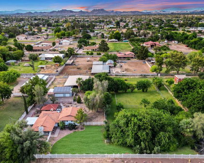 4904 W Acoma Drive, Glendale