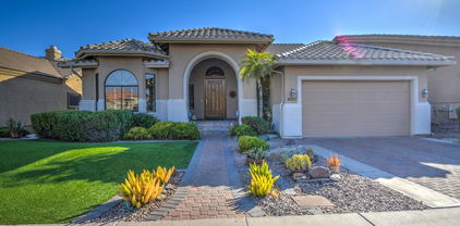 5667 W Abraham Lane, Glendale