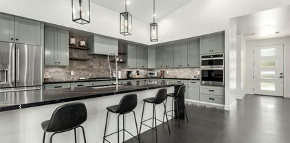 2812 E Pinchot Avenue, Phoenix