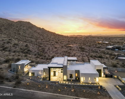 9520 S Krista Drive W, Goodyear