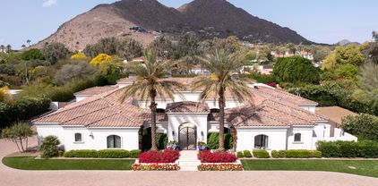 5220 N Casa Blanca Drive, Paradise Valley
