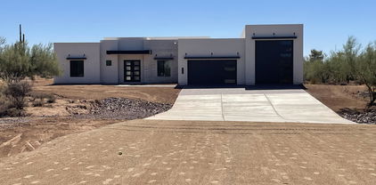 5543 E Olesen Road, Cave Creek